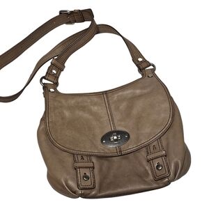 Fossil Maddox Cowhide Leather Turn Lock Crossbody Bag Purse Pockets Brown Taupe